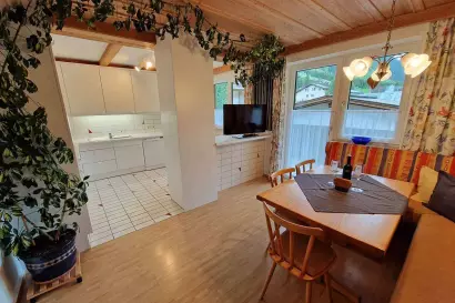 05_haus_daheim_fewo_bergliebe_esskueche