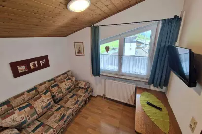 06_haus_daheim-apartment_talblick_Wohnzimmer