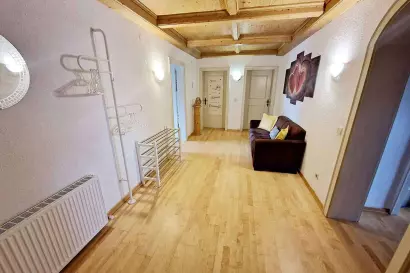 04_haus_daheim_fewo_bergliebe_Vorraum_Garderobe