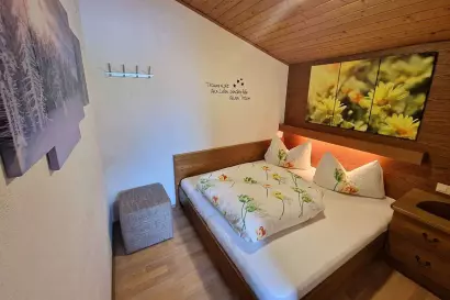 03_haus_daheim-apartment_talblick_Schlafzimmer