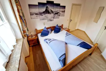 11_haus_daheim_fewo_bergliebe_zimmer